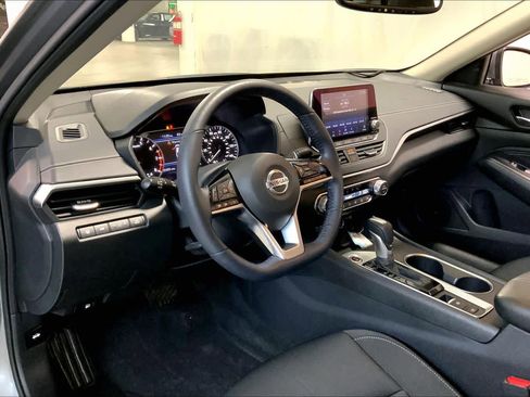 Used 2019 Nissan Altima 2.5 SV image 17