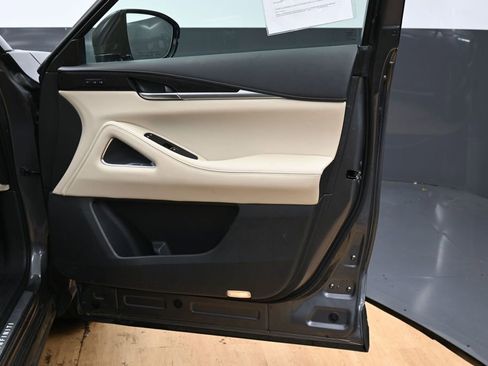 Used 2022 INFINITI QX60 Sensory image 39