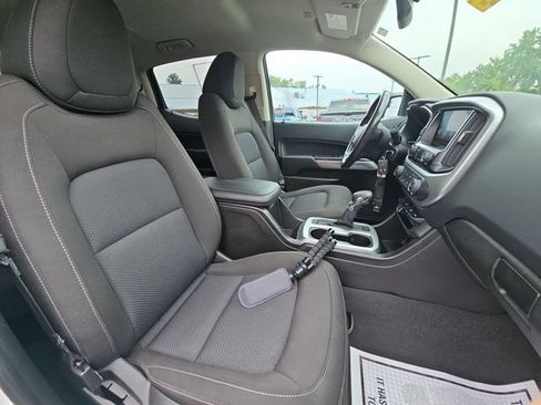 Used 2022 Chevrolet Colorado LT RWD image 30