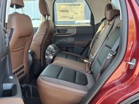 New 2025 Ford Bronco Sport Outer Banks w/ Sasquatch Outer Banks Package image 5