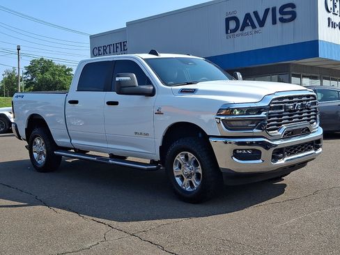 Used 2025 RAM 2500 Big Horn AWD/4WD image 3