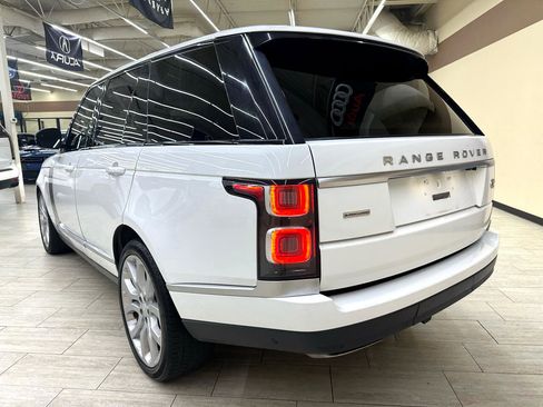 Used 2018 Land Rover Range Rover Supercharged image 8