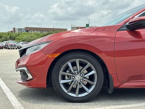 Used 2019 Honda Civic EX image 14