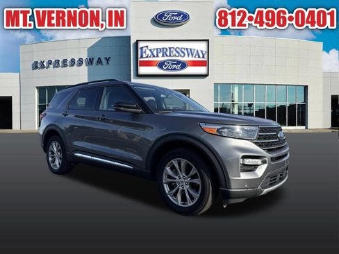 Used 2024 Ford Explorer XLT w/ Equipment Group 202A AWD/4WD image 12