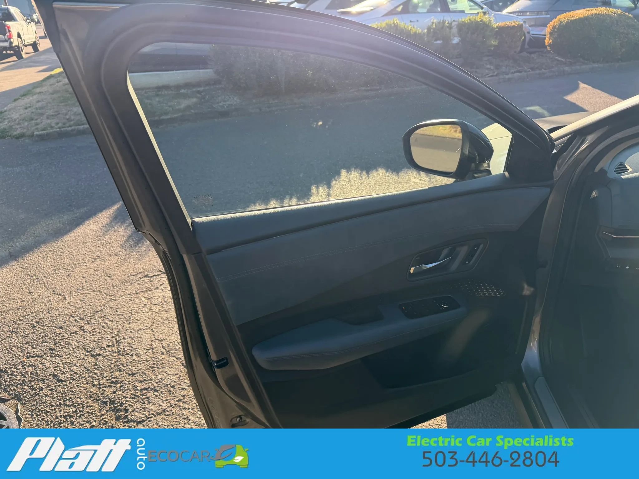 Used 2024 Nissan Ariya AWD image 17