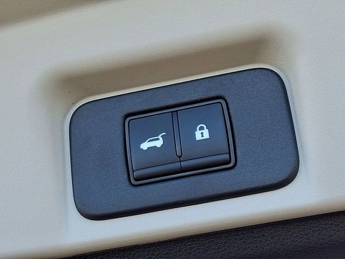 Certified 2024 Nissan Ariya AWD image 29