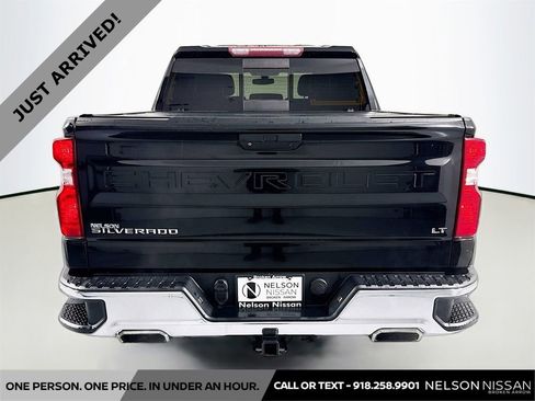 Used 2019 Chevrolet Silverado 1500 LT w/ Texas Edition image 6