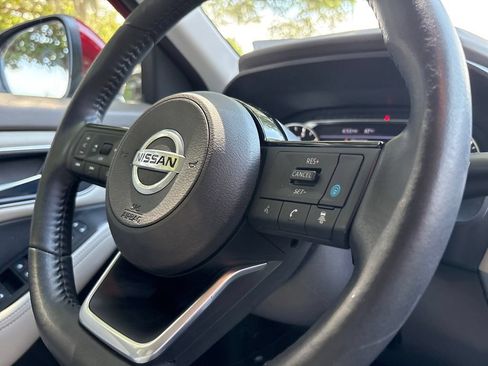 Used 2021 Nissan Rogue SV w/ Premium Package AWD/4WD image 26