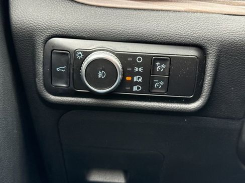 Used 2023 Ford Explorer Limited w/ Limited Technology Package image 37