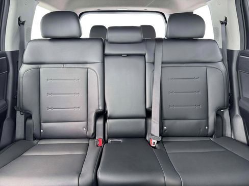 Certified 2026 Hyundai Santa Fe Limited AWD/4WD image 16