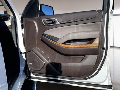 Used 2019 GMC Yukon Denali w/ Denali Ultimate Package image 19