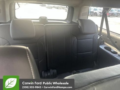 Used 2020 Chevrolet Suburban Premier AWD/4WD image 10