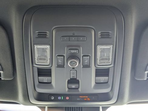 Used 2024 Chevrolet Tahoe High Country AWD/4WD image 28