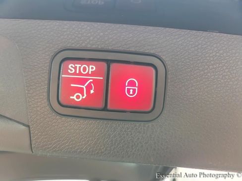 Used 2020 Mercedes-Benz E 450 4MATIC Wagon image 22