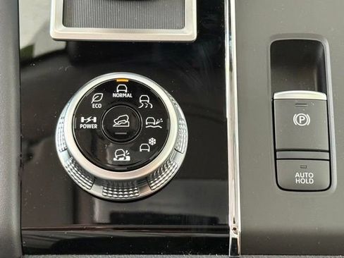 New 2024 Mitsubishi Outlander SE AWD/4WD image 12