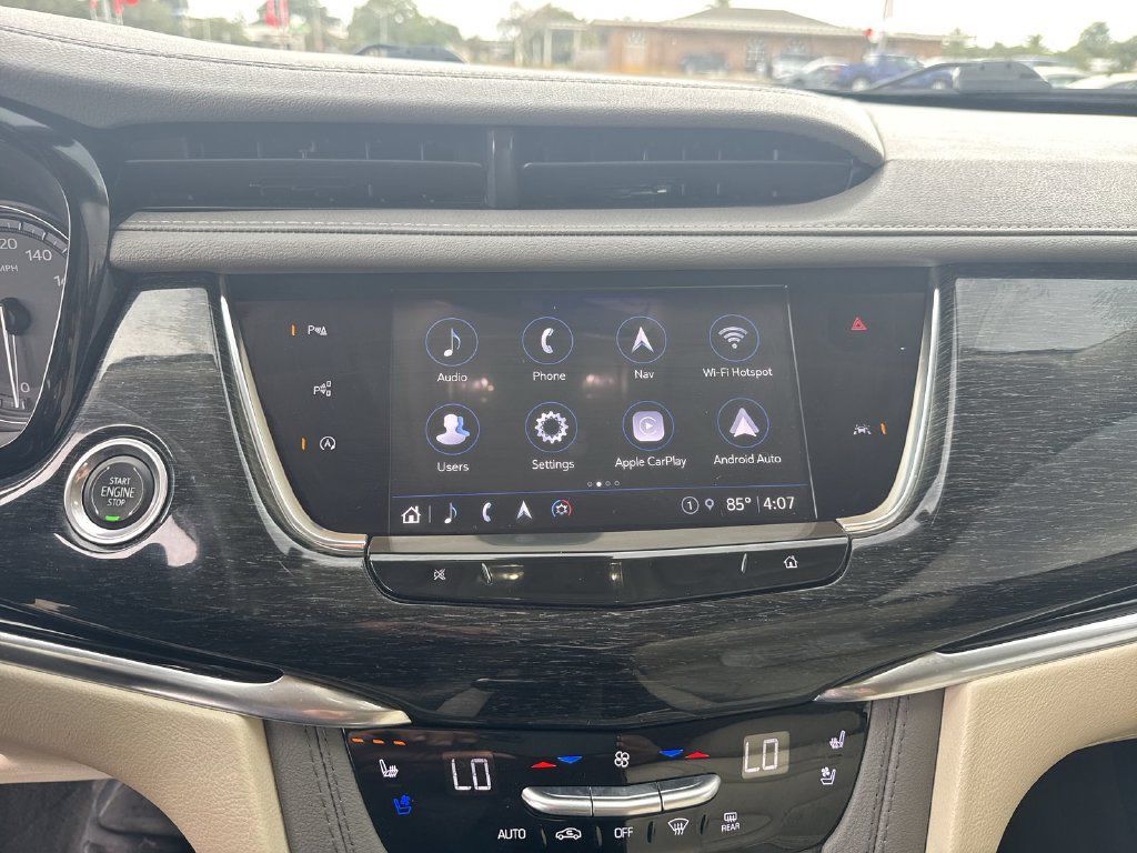 Used 2023 Cadillac XT6 Premium Luxury w/ Technology Package FWD image 27