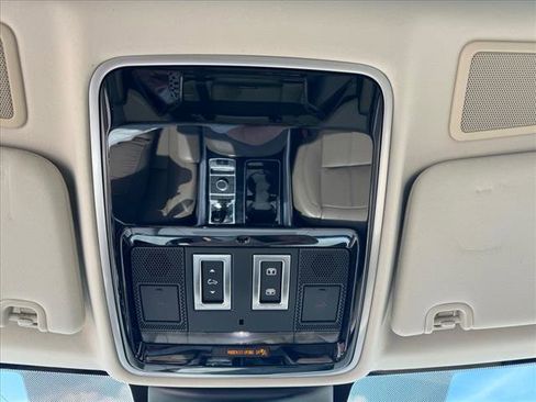 Used 2022 Land Rover Range Rover Sport HSE Silver Edition image 18