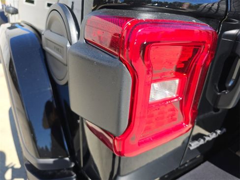 New 2026 Jeep Wrangler Sahara image 34