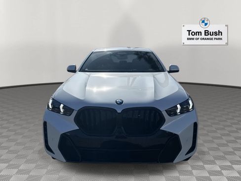 New 2026 BMW X6 xDrive40i image 2