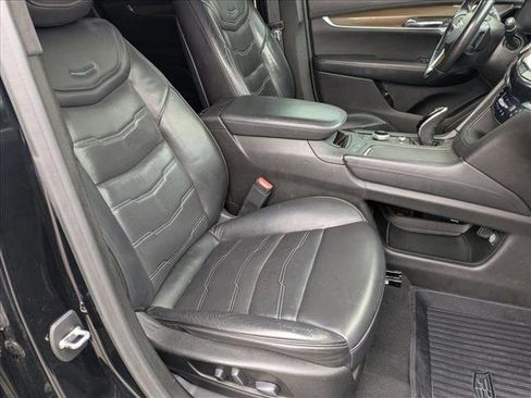 Used 2020 Cadillac XT6 Premium Luxury w/ Platinum Package image 23