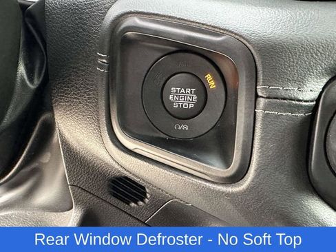 Used 2024 Jeep Wrangler Unlimited Sahara image 8