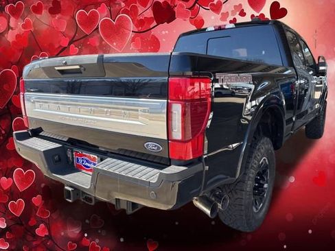 Used 2020 Ford F350 Platinum w/ Tremor Off-Road Package image 6