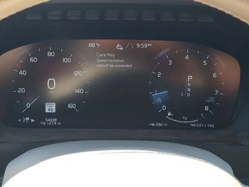 Used 2021 Volvo XC90 T5 Momentum w/ Protection Package Premier FWD image 15