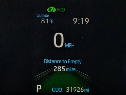 Used 2022 Toyota Sienna XSE FWD image 9
