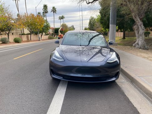 Used 2018 Tesla Model 3 Long Range image 12