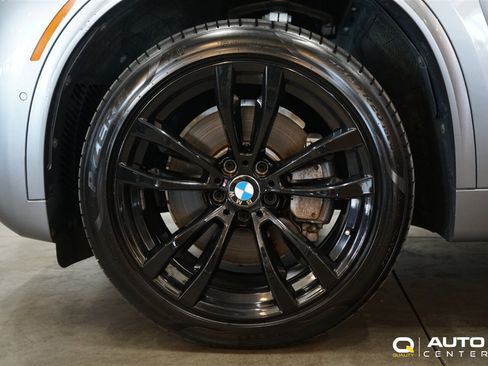 Used 2018 BMW X5 xDrive50i AWD/4WD image 9