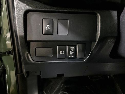 Used 2021 Toyota Tacoma TRD Sport w/ Technology Package image 29