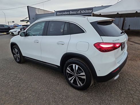 Used 2025 Mercedes-Benz GLA 250 image 4