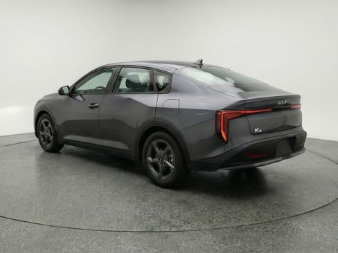 Used 2025 Kia K4 LXS image 6