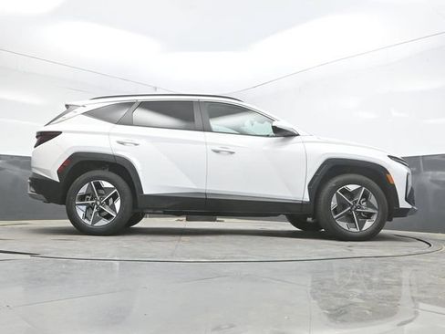 Used 2025 Hyundai Tucson SEL AWD/4WD image 42