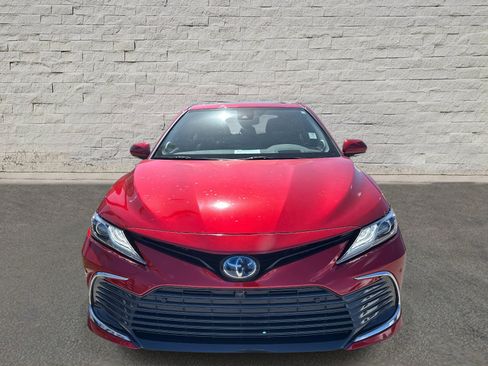 Used 2023 Toyota Camry XLE w/ Navigation Package FWD image 8