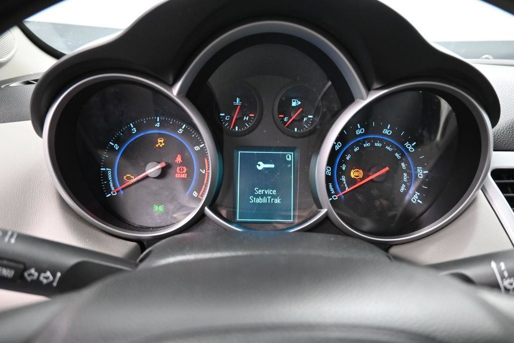 Used 2012 Chevrolet Cruze LS FWD image 29