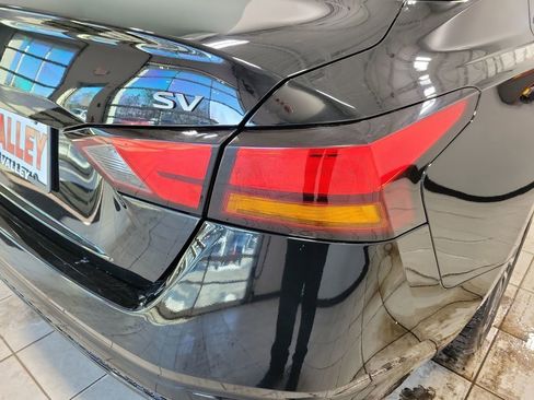 Used 2024 Nissan Altima 2.5 SV image 13