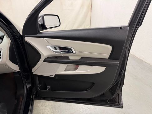 Used 2017 GMC Terrain SLT AWD/4WD image 9