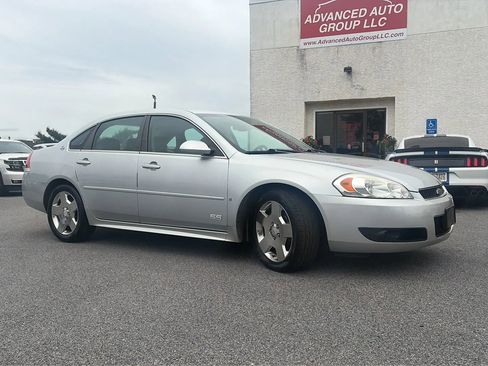 Used 2009 Chevrolet Impala SS w/ Convenience Package FWD image 7