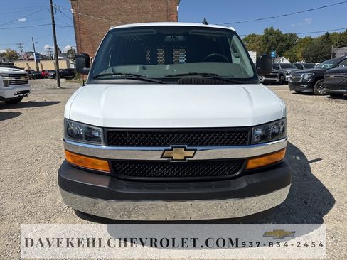 Used 2023 Chevrolet Express 2500 w/ Driver Convenience Package image 6