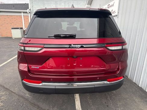 Used 2023 Jeep Grand Cherokee 4WD 4xe image 9