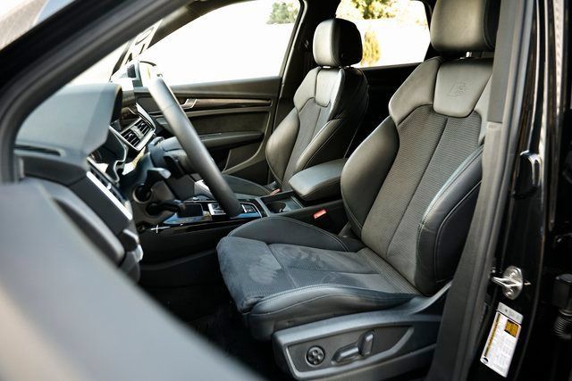Used 2024 Audi SQ5 Premium AWD/4WD image 18
