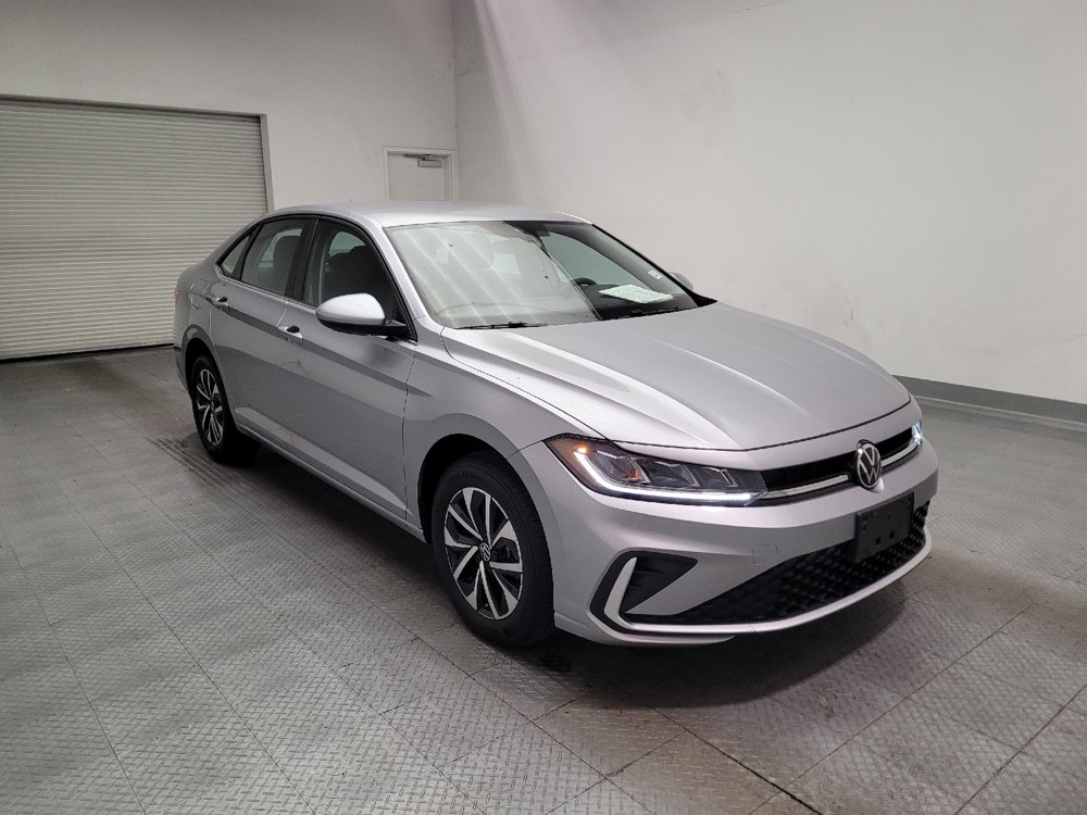 Used 2025 Volkswagen Jetta S FWD image 13
