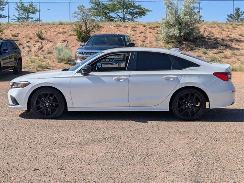 Used 2024 Honda Civic Sport image 9