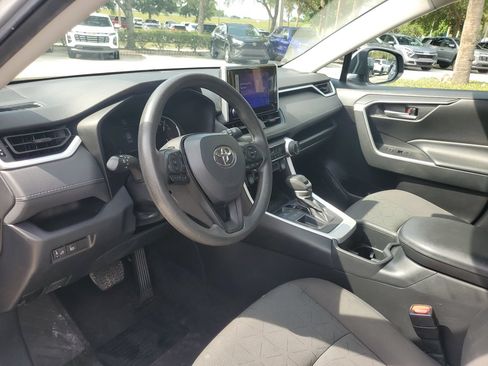 Used 2024 Toyota RAV4 XLE FWD image 15