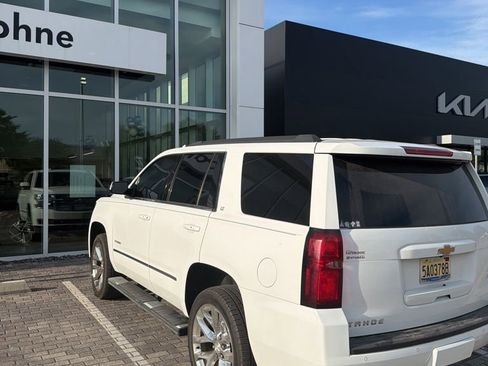 Used 2018 Chevrolet Tahoe LT w/ LT Signature Package RWD image 7