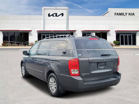 Used 2012 Kia Sedona LX FWD image 4