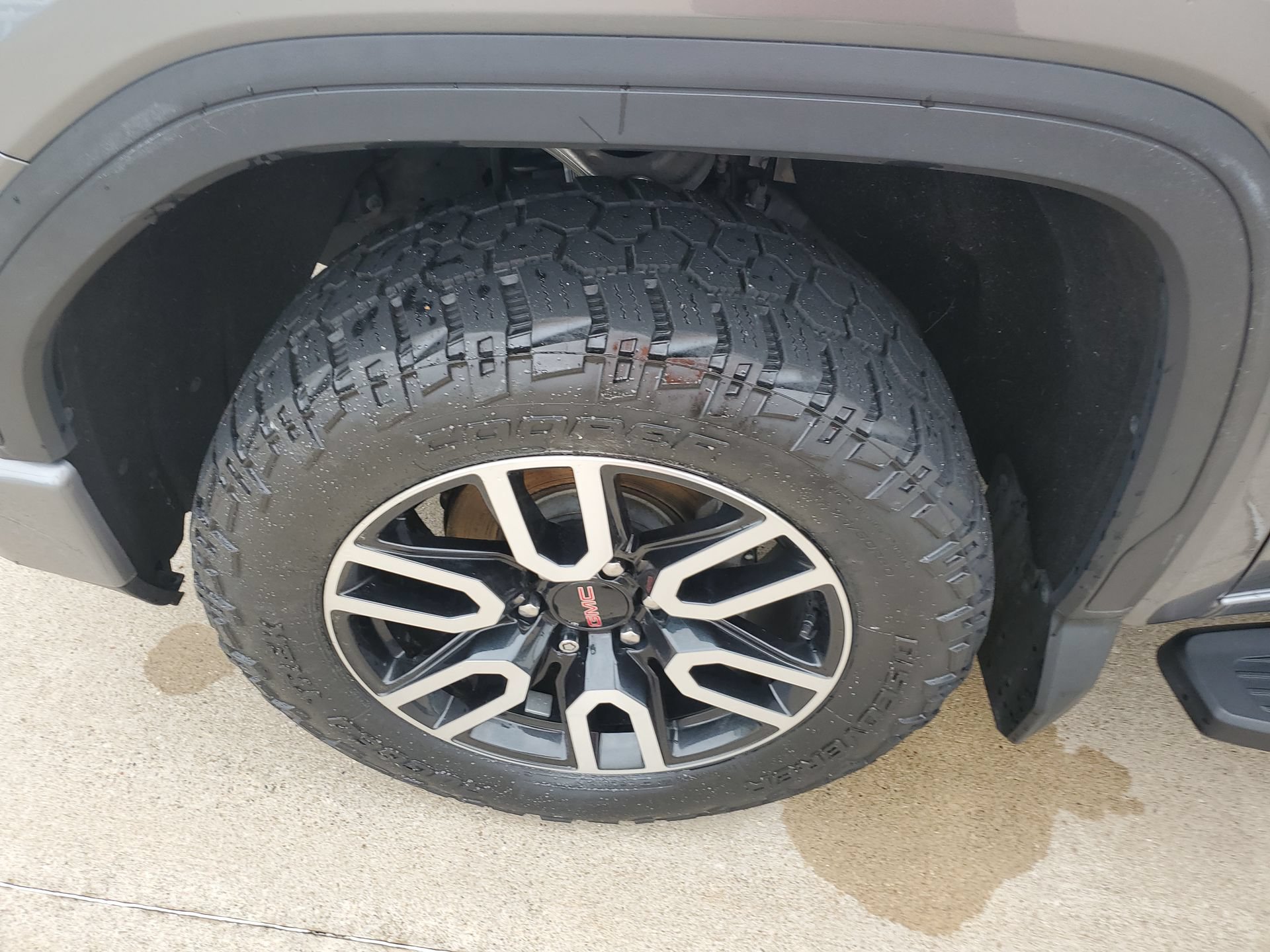 Used 2019 GMC Sierra 1500 AT4 w/ AT4 Premium Package AWD/4WD image 39