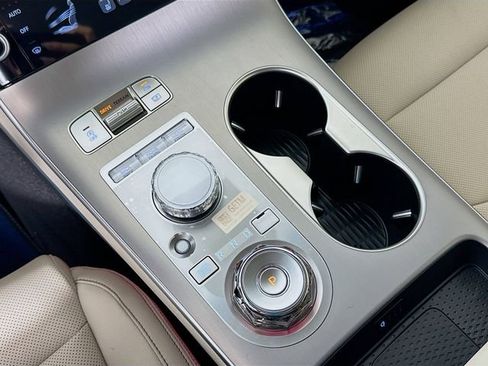 Certified 2026 Genesis GV70 2.5T Select image 15