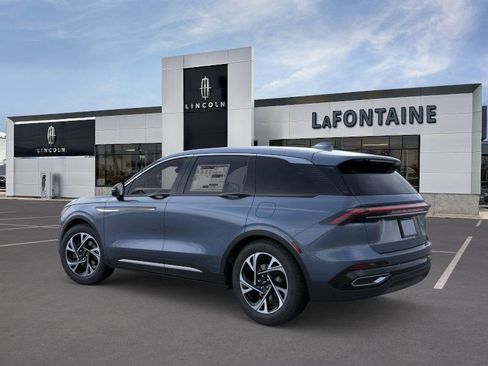 New 2026 Lincoln Nautilus Premier AWD/4WD image 4